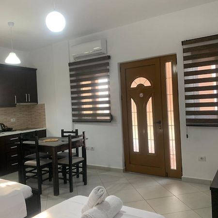 Guesthouse Jasmine Ксамил Екстериор снимка