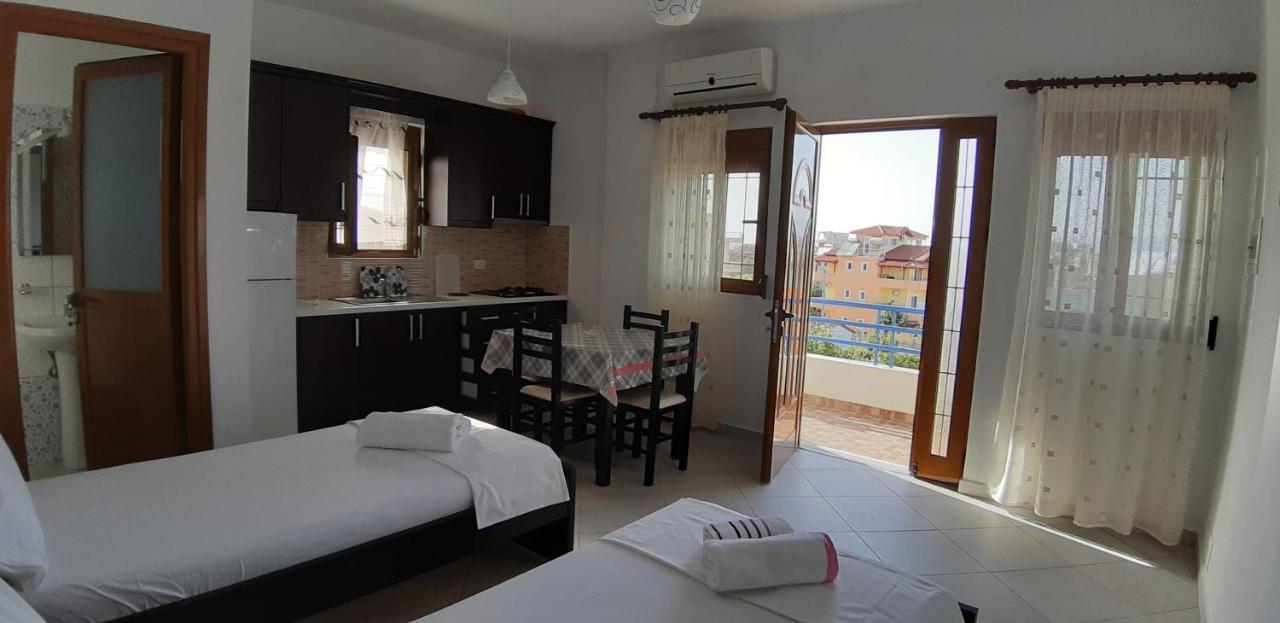 Guesthouse Jasmine Ксамил Екстериор снимка