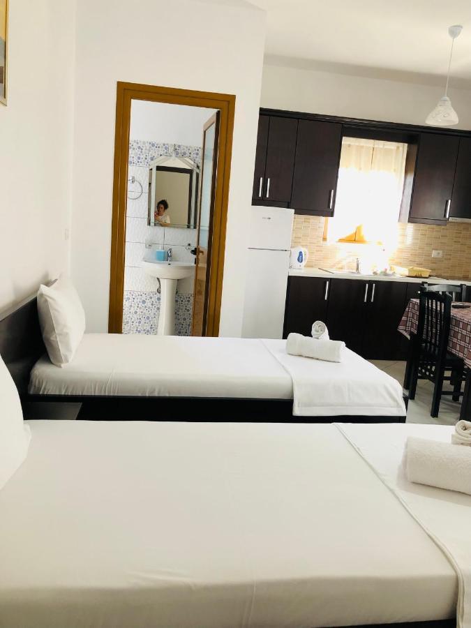 Guesthouse Jasmine Ксамил Екстериор снимка